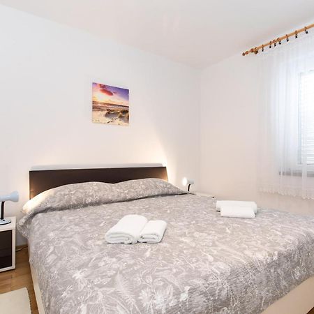 Ferienwohnung Justic Krk Town Exterior foto