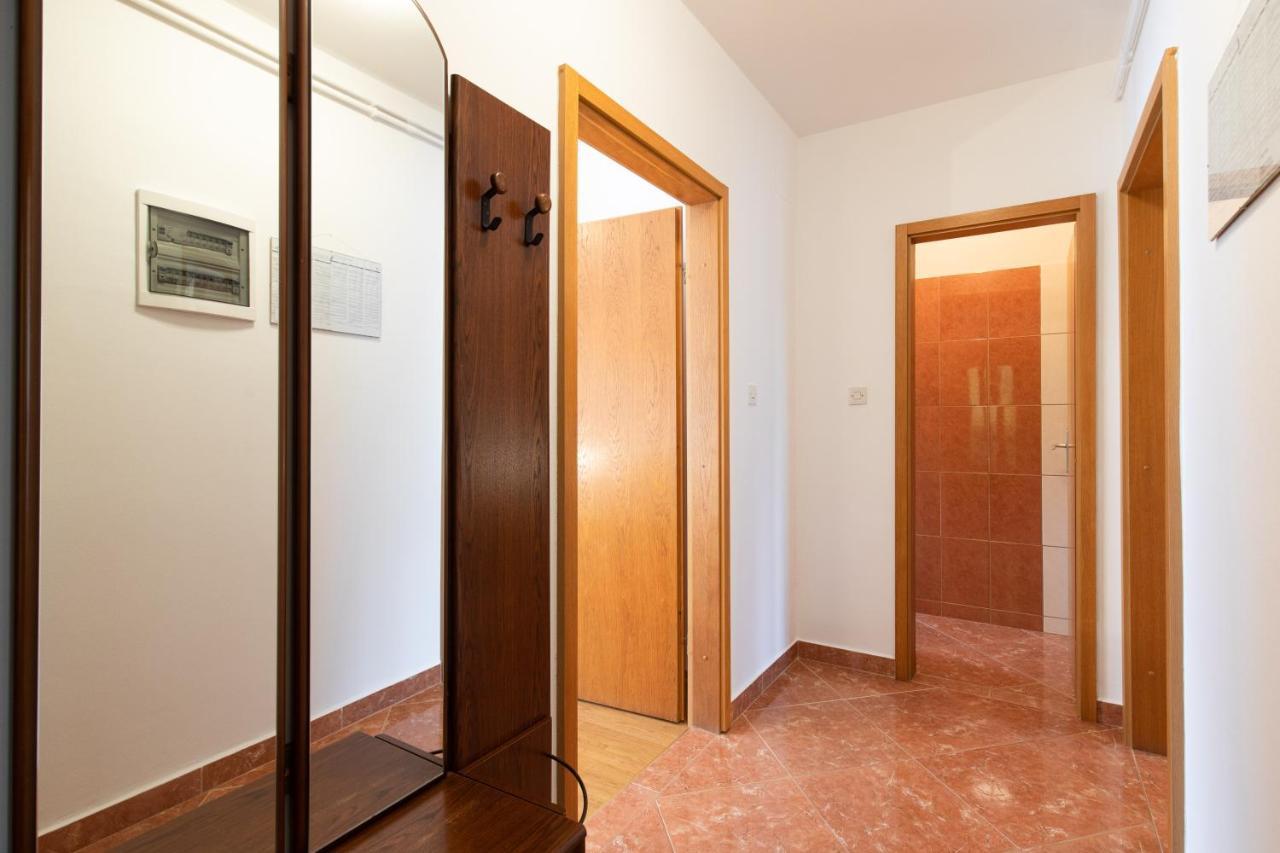 Ferienwohnung Justic Krk Town Exterior foto