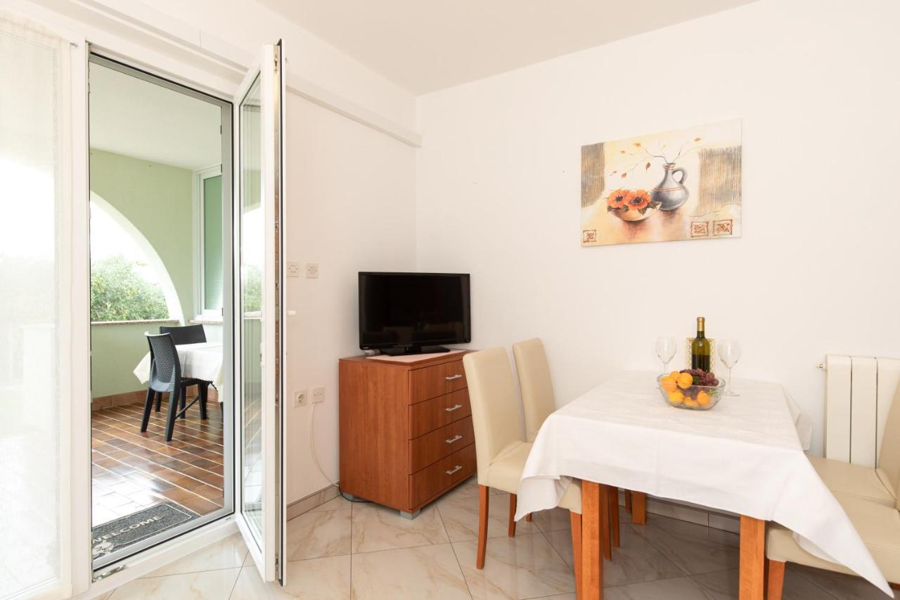 Ferienwohnung Justic Krk Town Exterior foto
