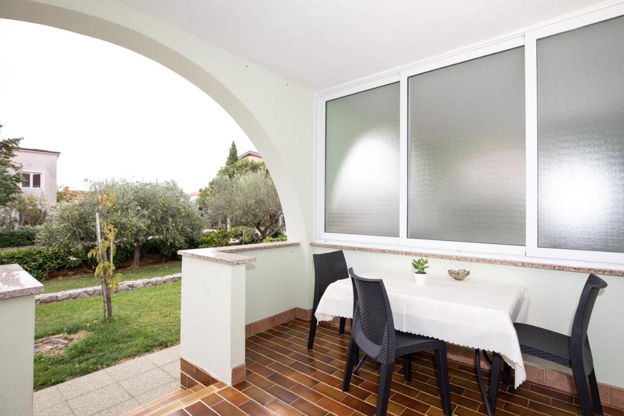 Ferienwohnung Justic Krk Town Exterior foto