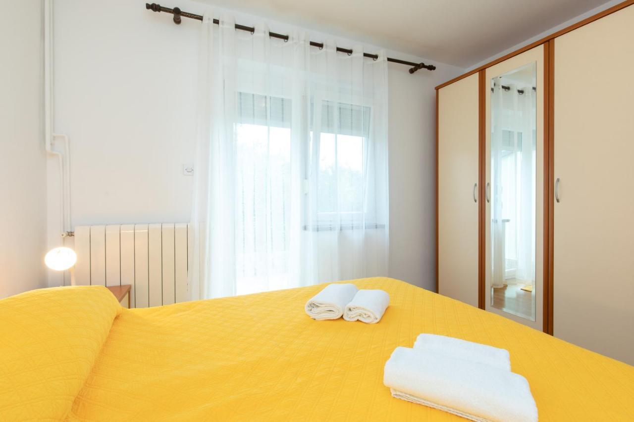 Ferienwohnung Justic Krk Town Exterior foto